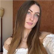 Insegnante per ragazzi/e delle medie e elementari